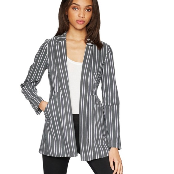 SOLD Stripped BCBG open blazer - Picture 2 of 7